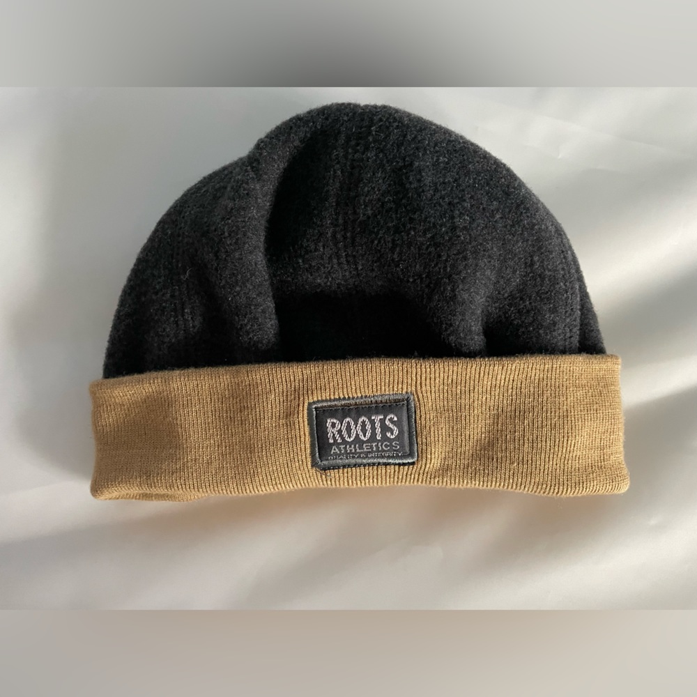 Vintage Roots Winter Hat (One Size)